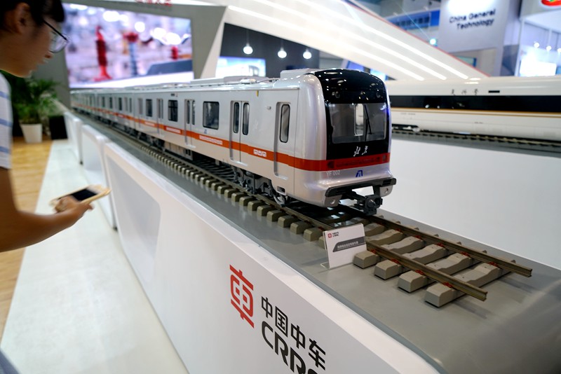 中國中車展台上的列車模型